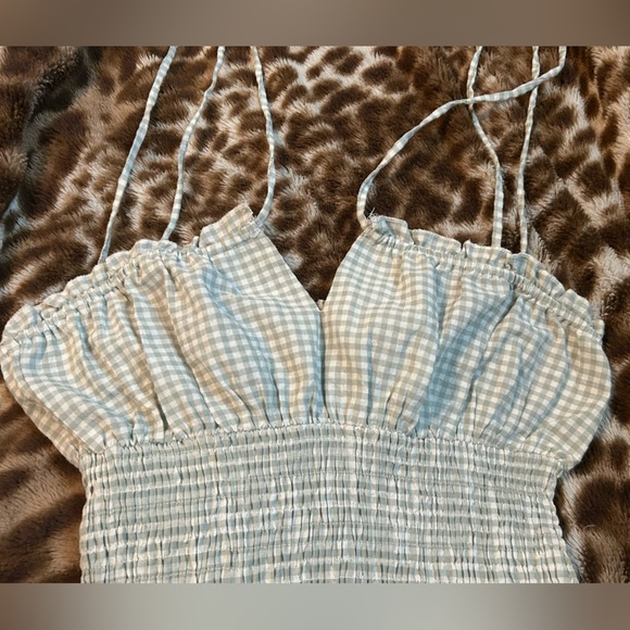 Elegant Green Strappy Dress - Picture 6 of 9